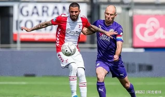 上方飞过 上方飞过